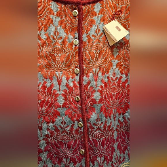 Oleana NWT M Wool Cardigan - Picture 3 of 9